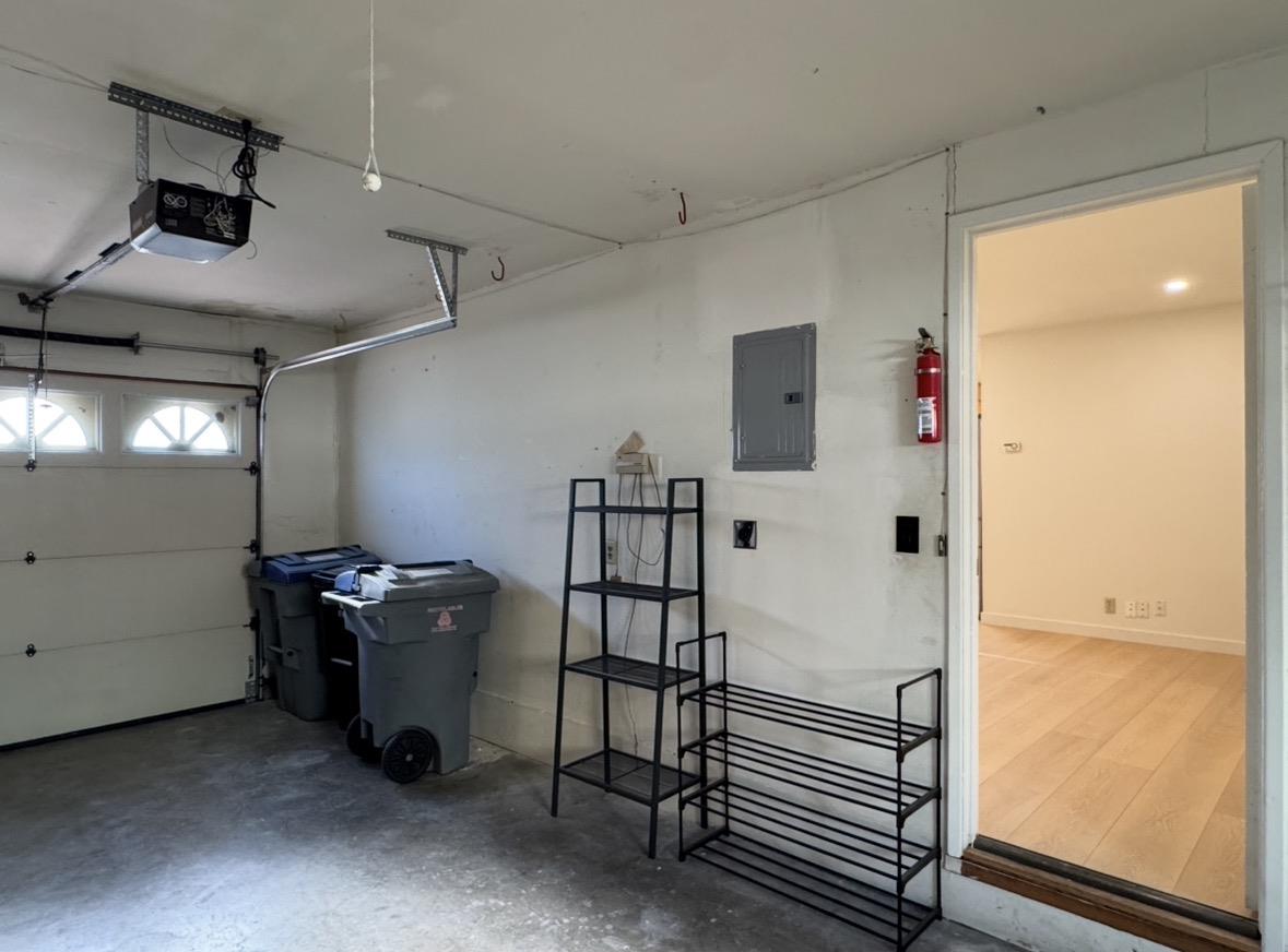 Detail Gallery Image 9 of 12 For 123 Evandale Ave #B,  Mountain View,  CA 94043 - 1 Beds | 1 Baths