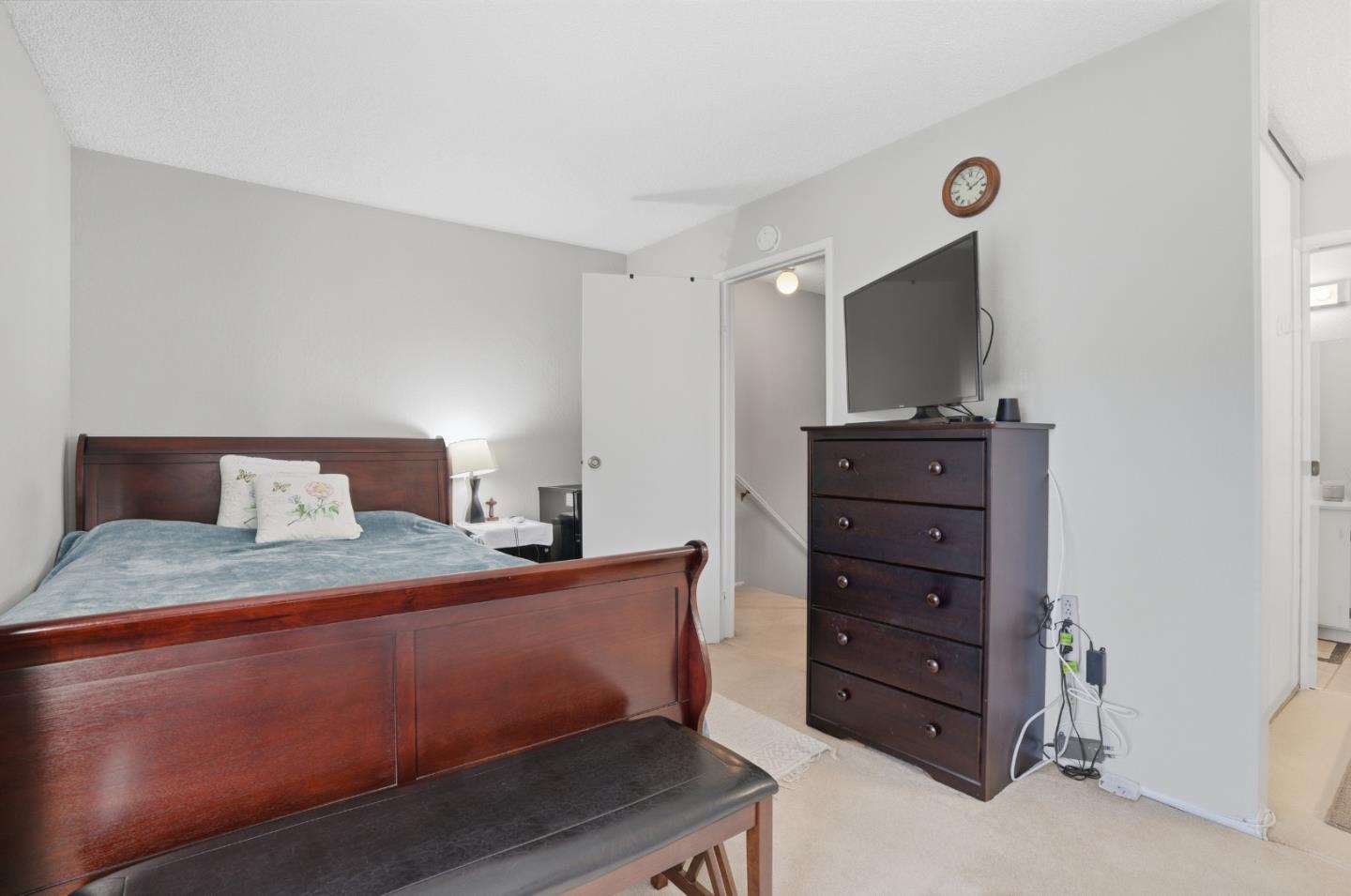 Detail Gallery Image 15 of 32 For 205 Del Valle Cir, El Sobrante,  CA 94803 - 2 Beds | 1/1 Baths