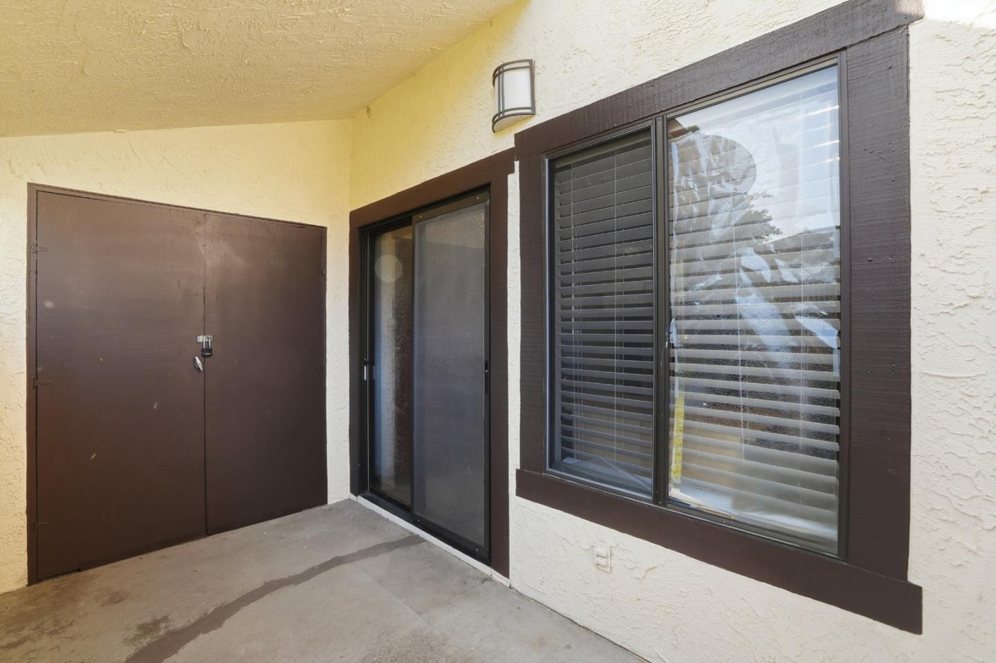 Detail Gallery Image 23 of 32 For 205 Del Valle Cir, El Sobrante,  CA 94803 - 2 Beds | 1/1 Baths