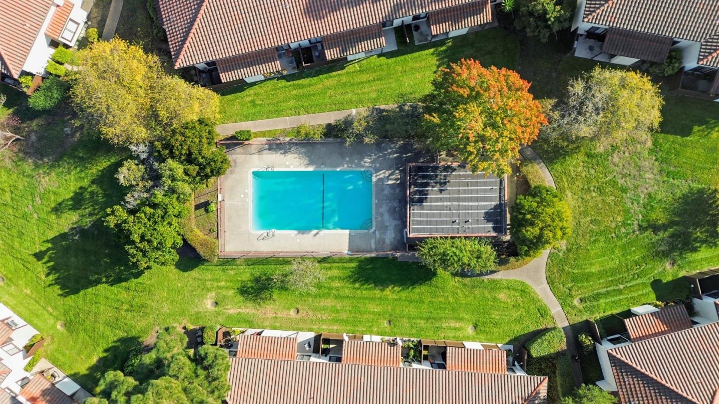 Detail Gallery Image 29 of 32 For 205 Del Valle Cir, El Sobrante,  CA 94803 - 2 Beds | 1/1 Baths