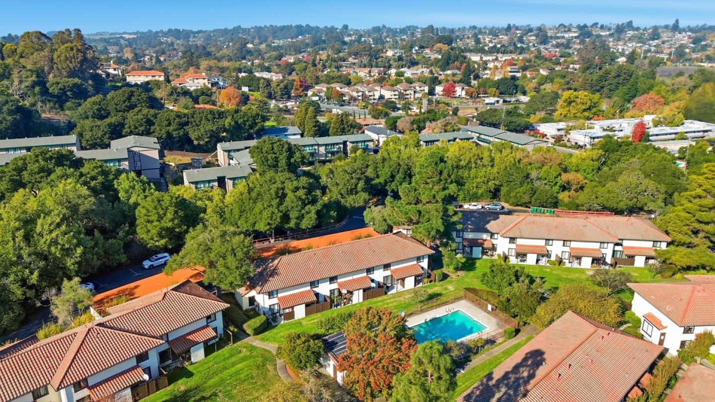 Detail Gallery Image 31 of 32 For 205 Del Valle Cir, El Sobrante,  CA 94803 - 2 Beds | 1/1 Baths