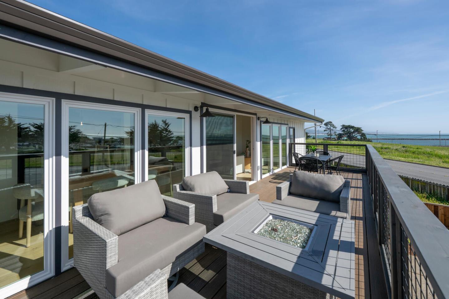 Detail Gallery Image 30 of 54 For 355 Avenue Alhambra, El Granada,  CA 94018 - 4 Beds | 3 Baths