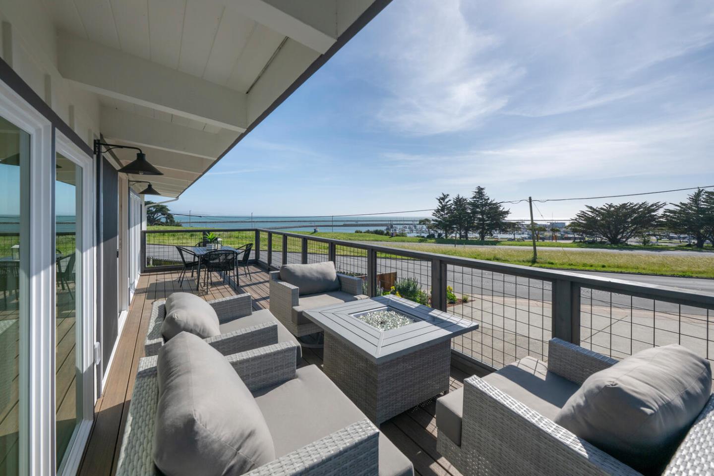 Detail Gallery Image 31 of 54 For 355 Avenue Alhambra, El Granada,  CA 94018 - 4 Beds | 3 Baths