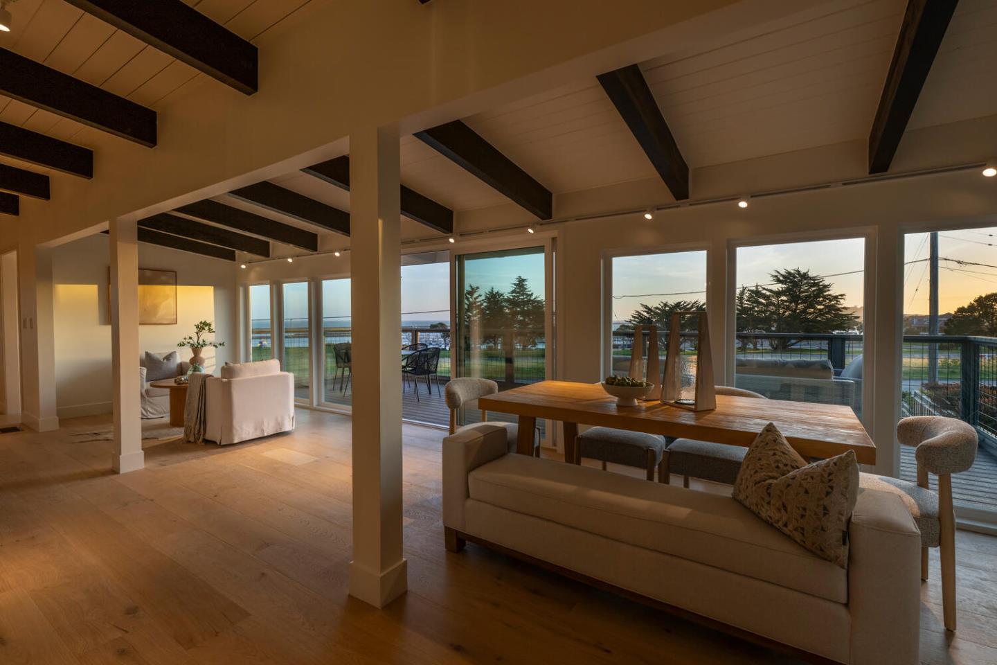 Detail Gallery Image 5 of 54 For 355 Avenue Alhambra, El Granada,  CA 94018 - 4 Beds | 3 Baths