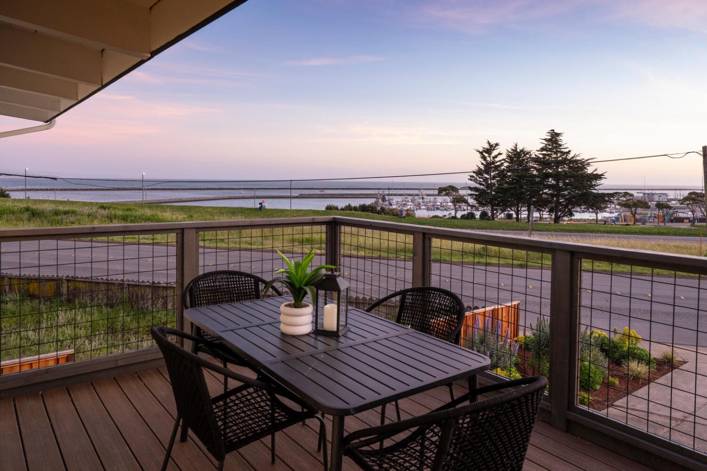 Detail Gallery Image 6 of 54 For 355 Avenue Alhambra, El Granada,  CA 94018 - 4 Beds | 3 Baths