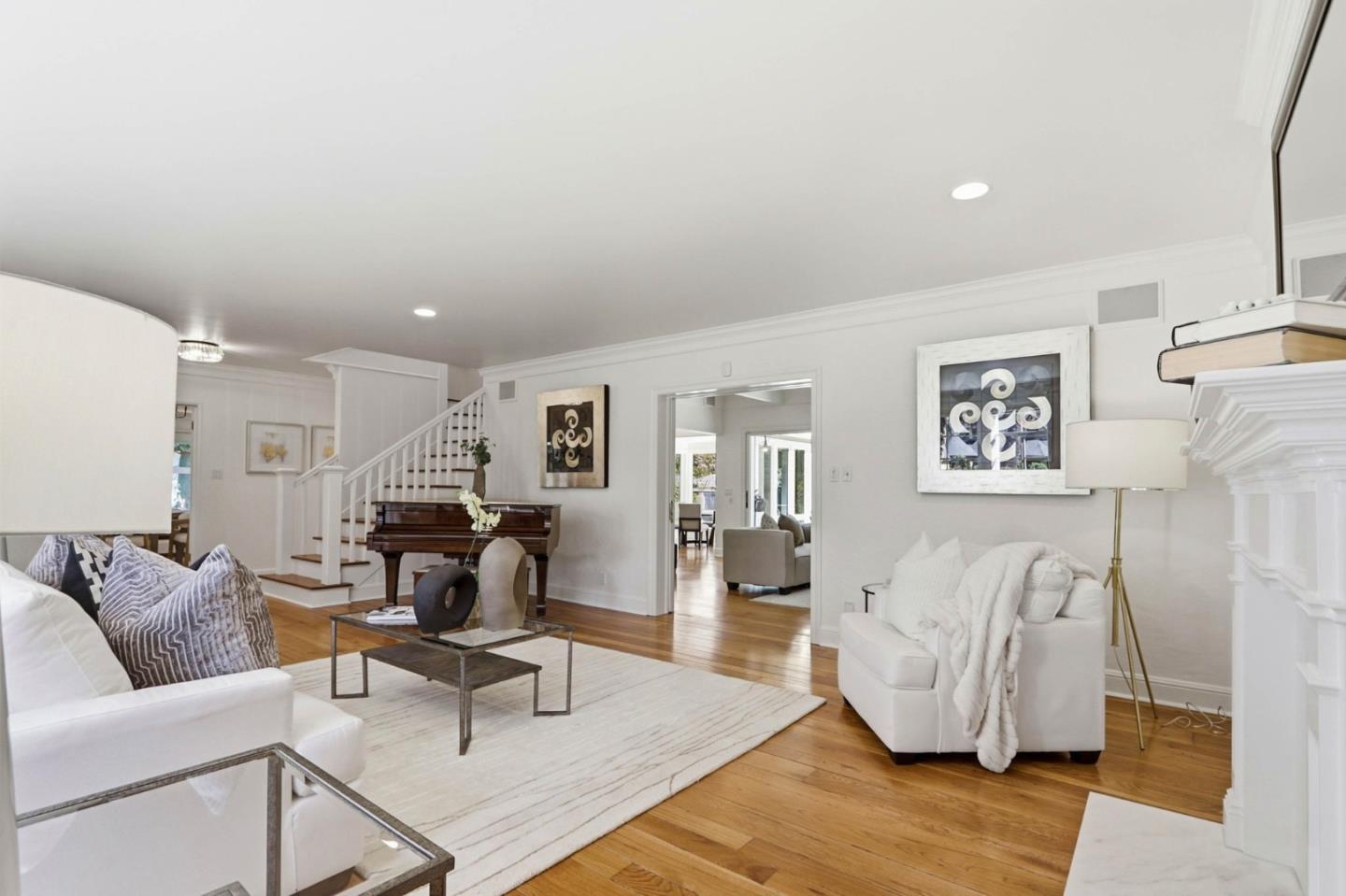 Detail Gallery Image 10 of 96 For 309 Crest Dr, San Jose,  CA 95127 - 4 Beds | 3 Baths