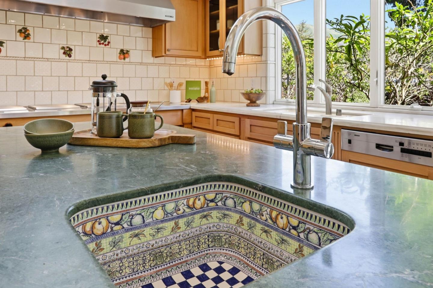 Detail Gallery Image 28 of 96 For 309 Crest Dr, San Jose,  CA 95127 - 4 Beds | 3 Baths