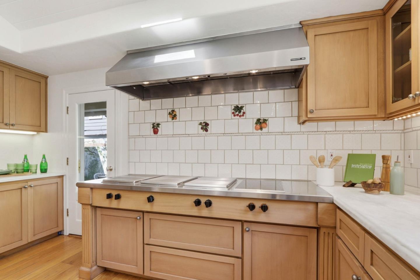 Detail Gallery Image 30 of 96 For 309 Crest Dr, San Jose,  CA 95127 - 4 Beds | 3 Baths