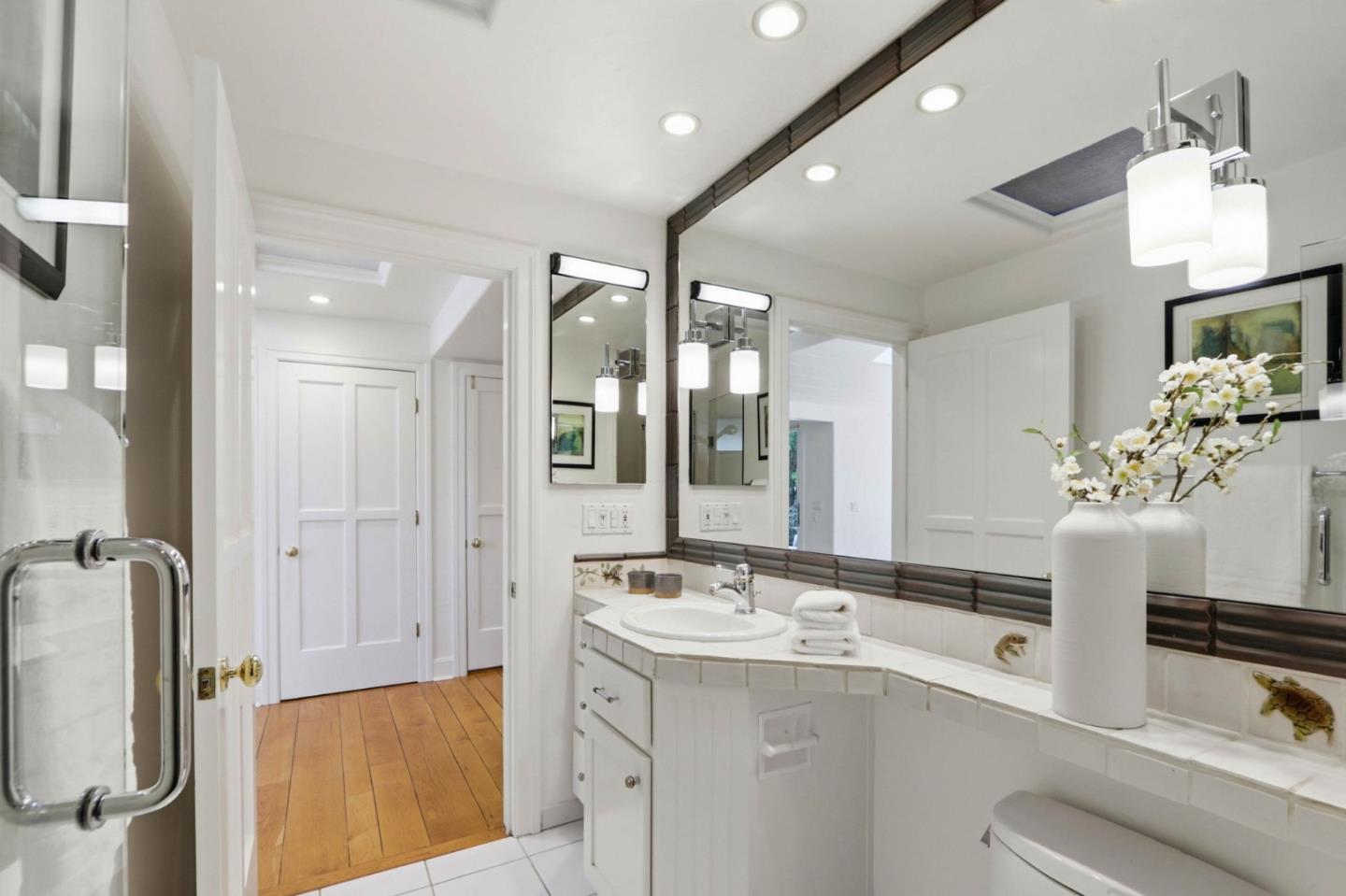 Detail Gallery Image 39 of 96 For 309 Crest Dr, San Jose,  CA 95127 - 4 Beds | 3 Baths