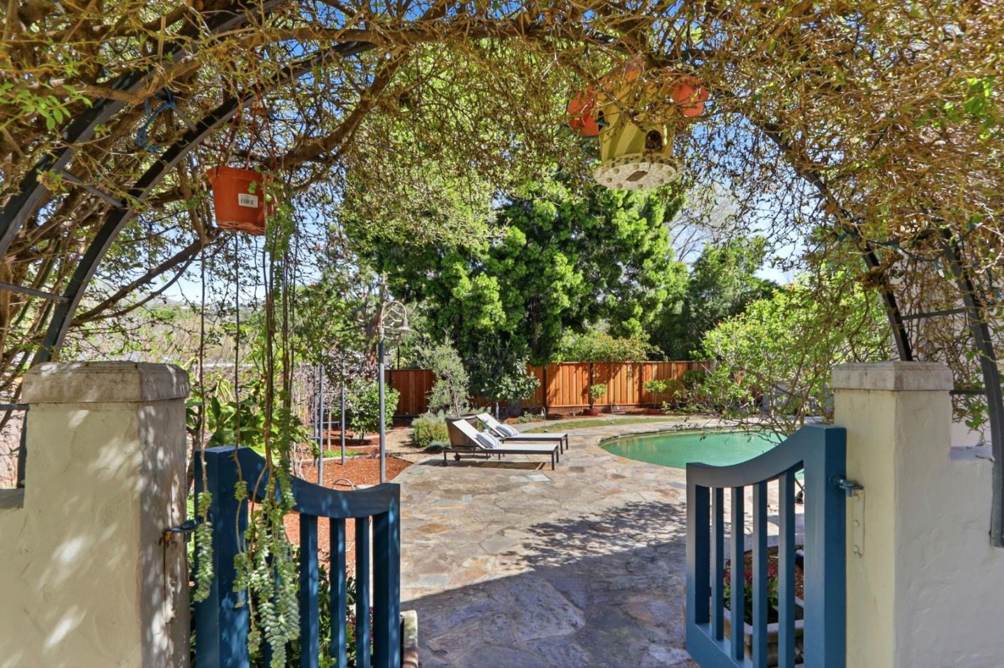 Detail Gallery Image 76 of 96 For 309 Crest Dr, San Jose,  CA 95127 - 4 Beds | 3 Baths