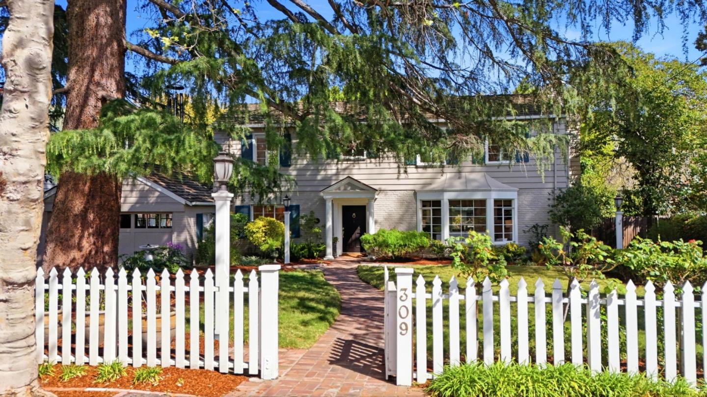 Detail Gallery Image 82 of 96 For 309 Crest Dr, San Jose,  CA 95127 - 4 Beds | 3 Baths