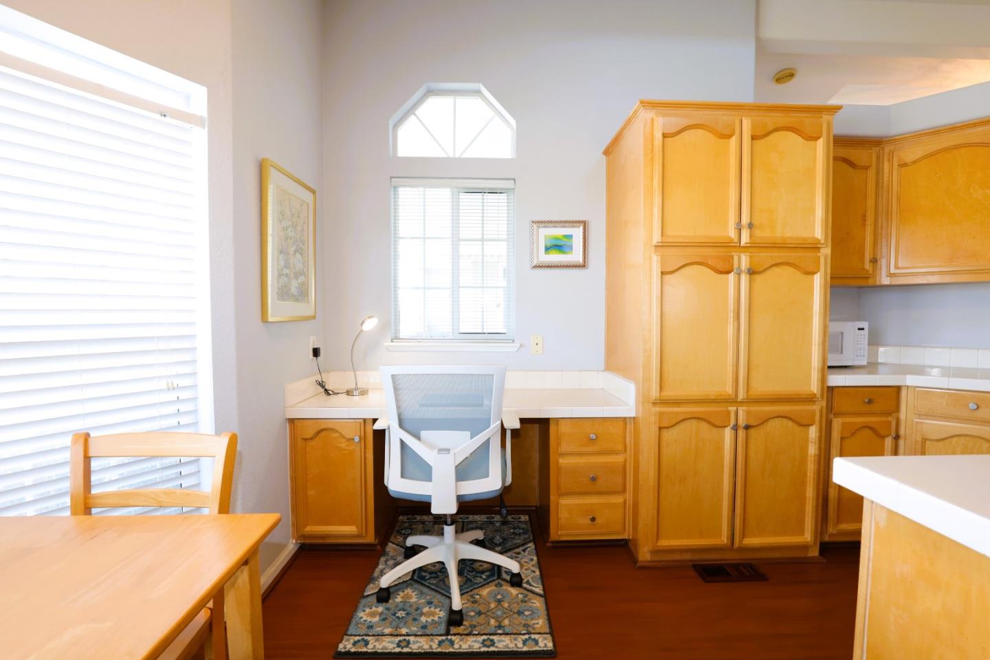 Detail Gallery Image 19 of 49 For 1220 Tasman Dr #109,  Sunnyvale,  CA 94089 - 3 Beds | 2 Baths