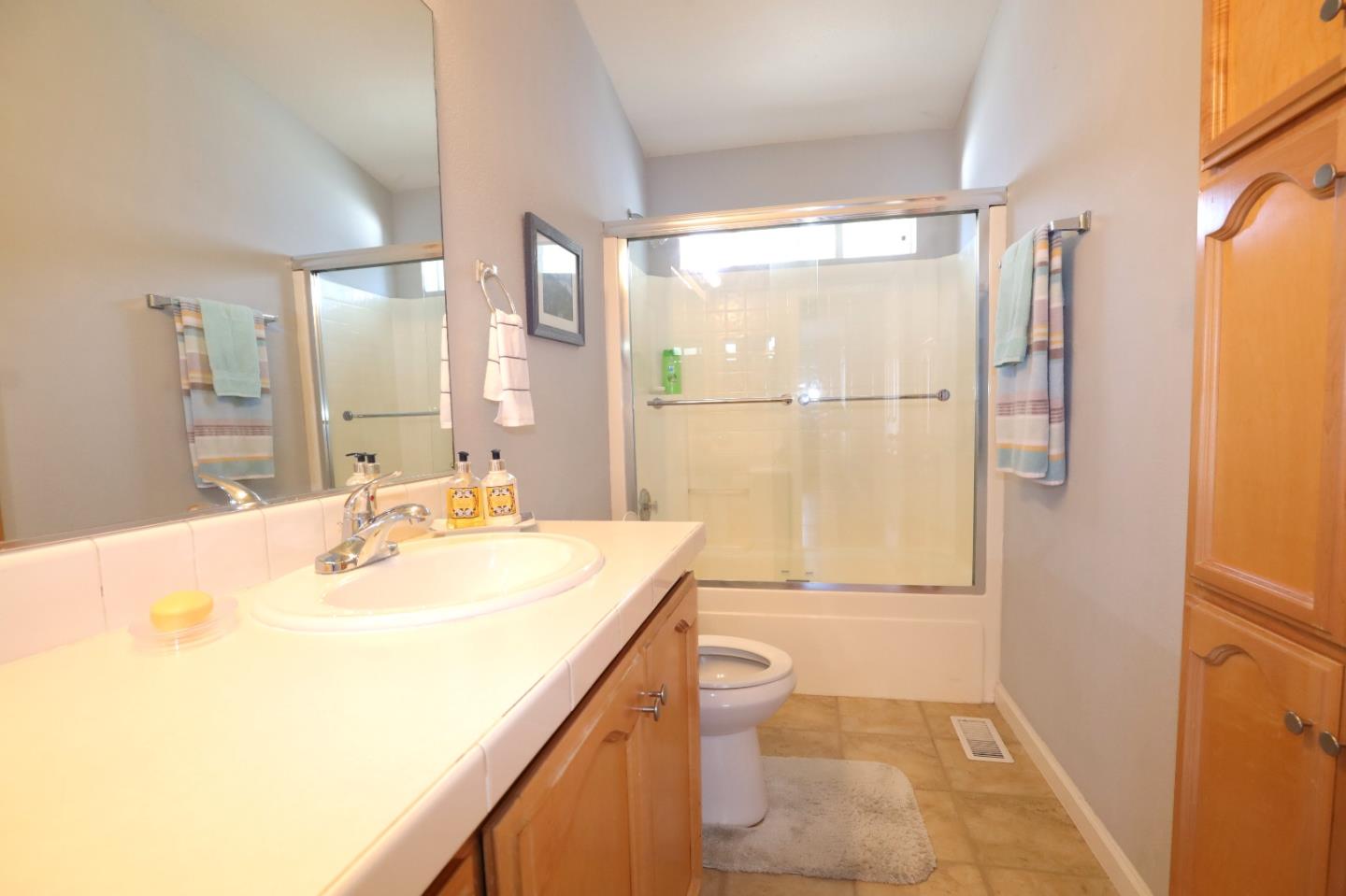 Detail Gallery Image 29 of 49 For 1220 Tasman Dr #109,  Sunnyvale,  CA 94089 - 3 Beds | 2 Baths