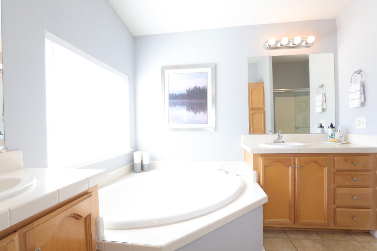 Detail Gallery Image 32 of 49 For 1220 Tasman Dr #109,  Sunnyvale,  CA 94089 - 3 Beds | 2 Baths