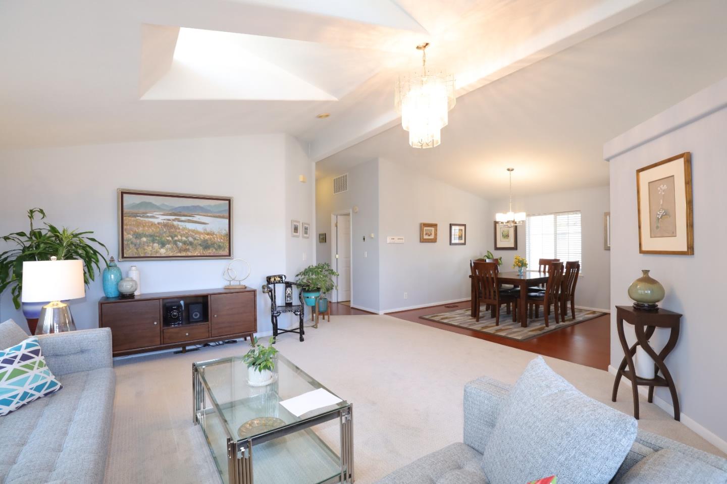 Detail Gallery Image 6 of 49 For 1220 Tasman Dr #109,  Sunnyvale,  CA 94089 - 3 Beds | 2 Baths