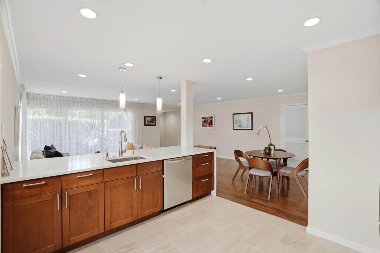 Detail Gallery Image 9 of 25 For 540 Guinda St, Palo Alto,  CA 94301 - 1 Beds | 1 Baths