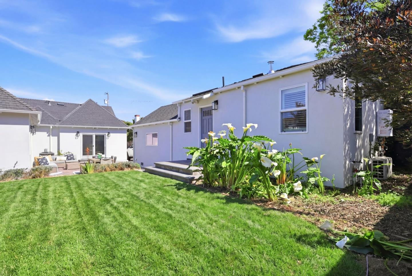 Detail Gallery Image 35 of 37 For 1333 Laguna Ave, Burlingame,  CA 94010 - 4 Beds | 4 Baths