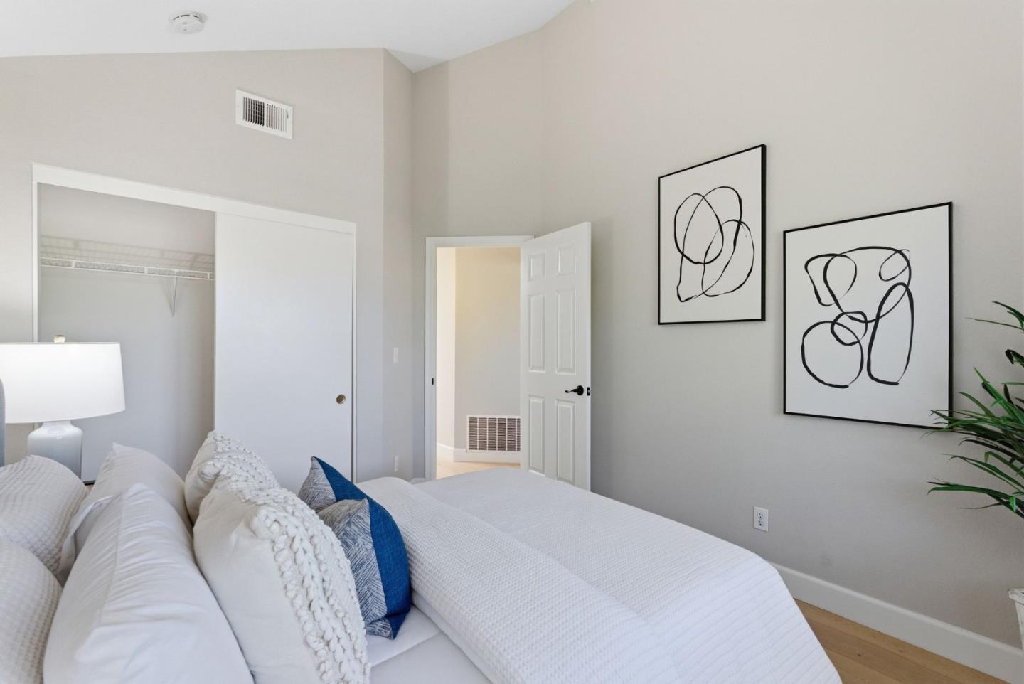 Detail Gallery Image 25 of 45 For 11563 Country Spring Ct, Cupertino,  CA 95014 - 3 Beds | 2/1 Baths