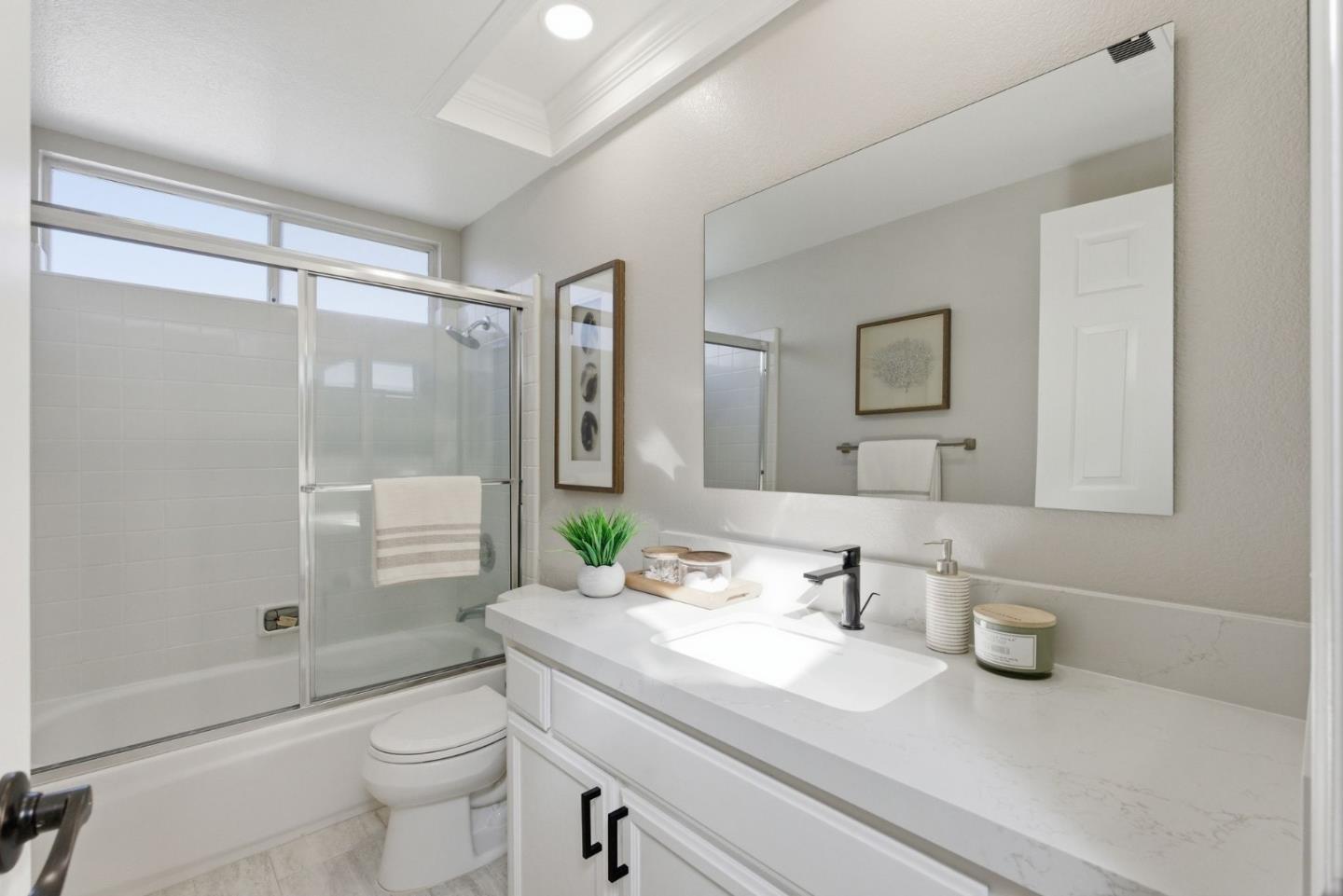 Detail Gallery Image 29 of 45 For 11563 Country Spring Ct, Cupertino,  CA 95014 - 3 Beds | 2/1 Baths