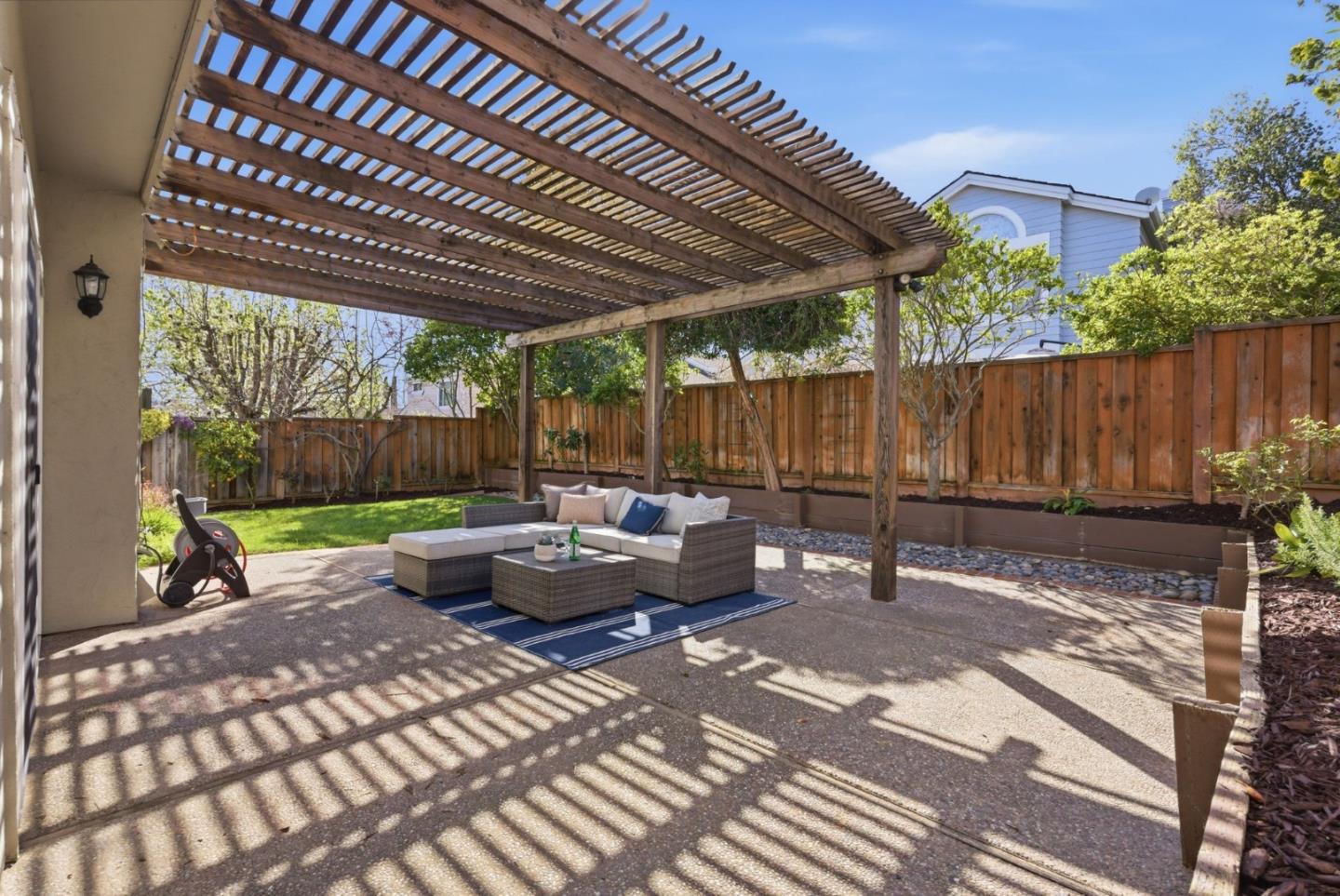 Detail Gallery Image 31 of 45 For 11563 Country Spring Ct, Cupertino,  CA 95014 - 3 Beds | 2/1 Baths