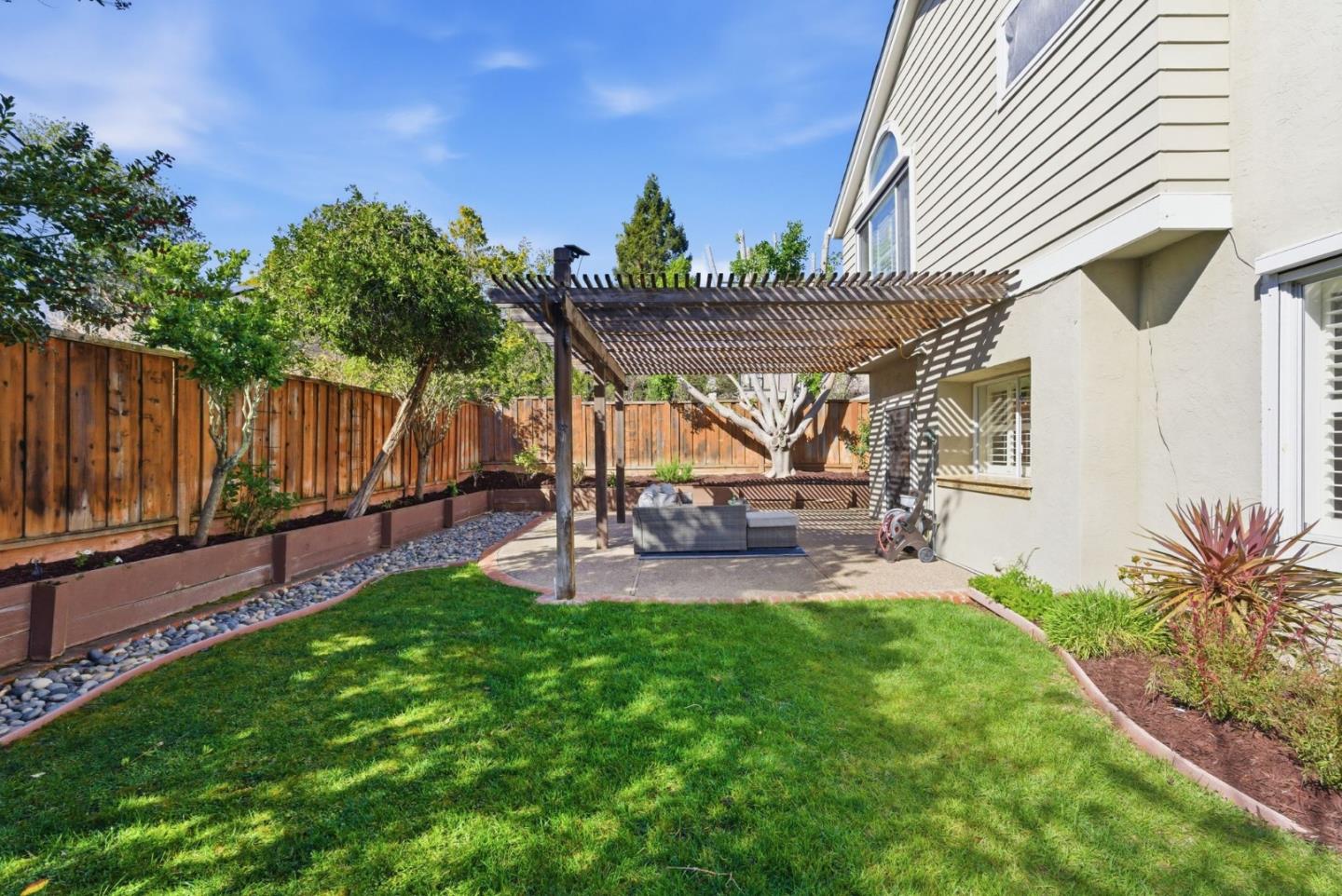 Detail Gallery Image 34 of 45 For 11563 Country Spring Ct, Cupertino,  CA 95014 - 3 Beds | 2/1 Baths