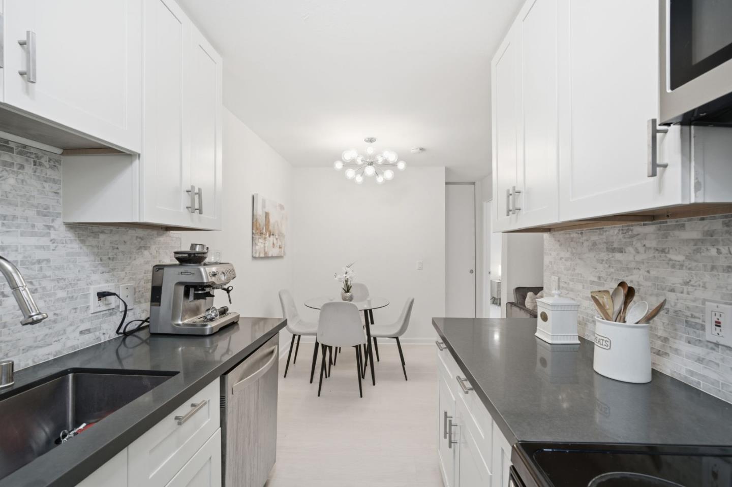 Detail Gallery Image 15 of 21 For 408 Boardwalk Ave #1,  San Bruno,  CA 94066 - 1 Beds | 1 Baths