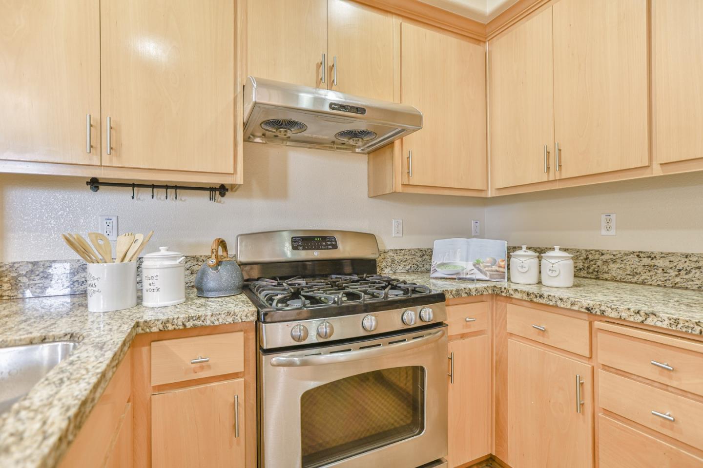 Detail Gallery Image 15 of 50 For 958 E Duane Ave #200,  Sunnyvale,  CA 94085 - 2 Beds | 2 Baths