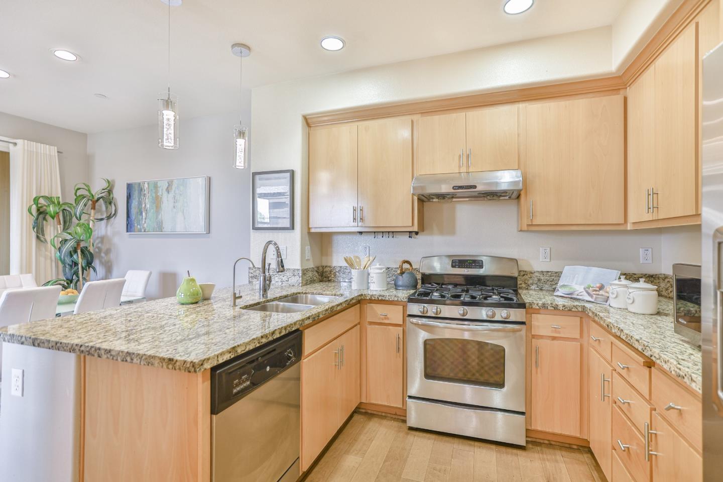 Detail Gallery Image 19 of 50 For 958 E Duane Ave #200,  Sunnyvale,  CA 94085 - 2 Beds | 2 Baths