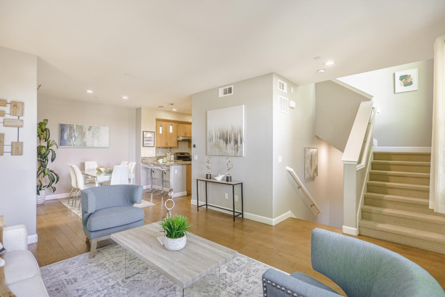 Detail Gallery Image 4 of 50 For 958 E Duane Ave #200,  Sunnyvale,  CA 94085 - 2 Beds | 2 Baths