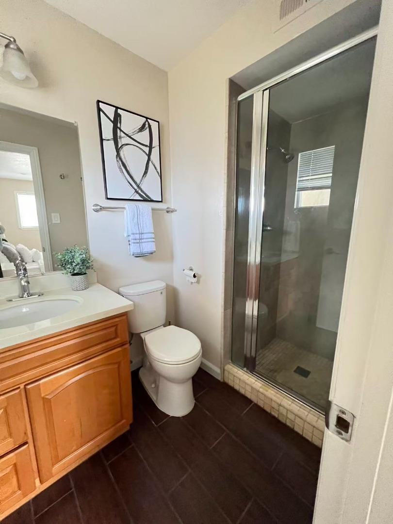 Detail Gallery Image 11 of 12 For 3001 Los Prados St #104,  San Mateo,  CA 94403 - 2 Beds | 2 Baths