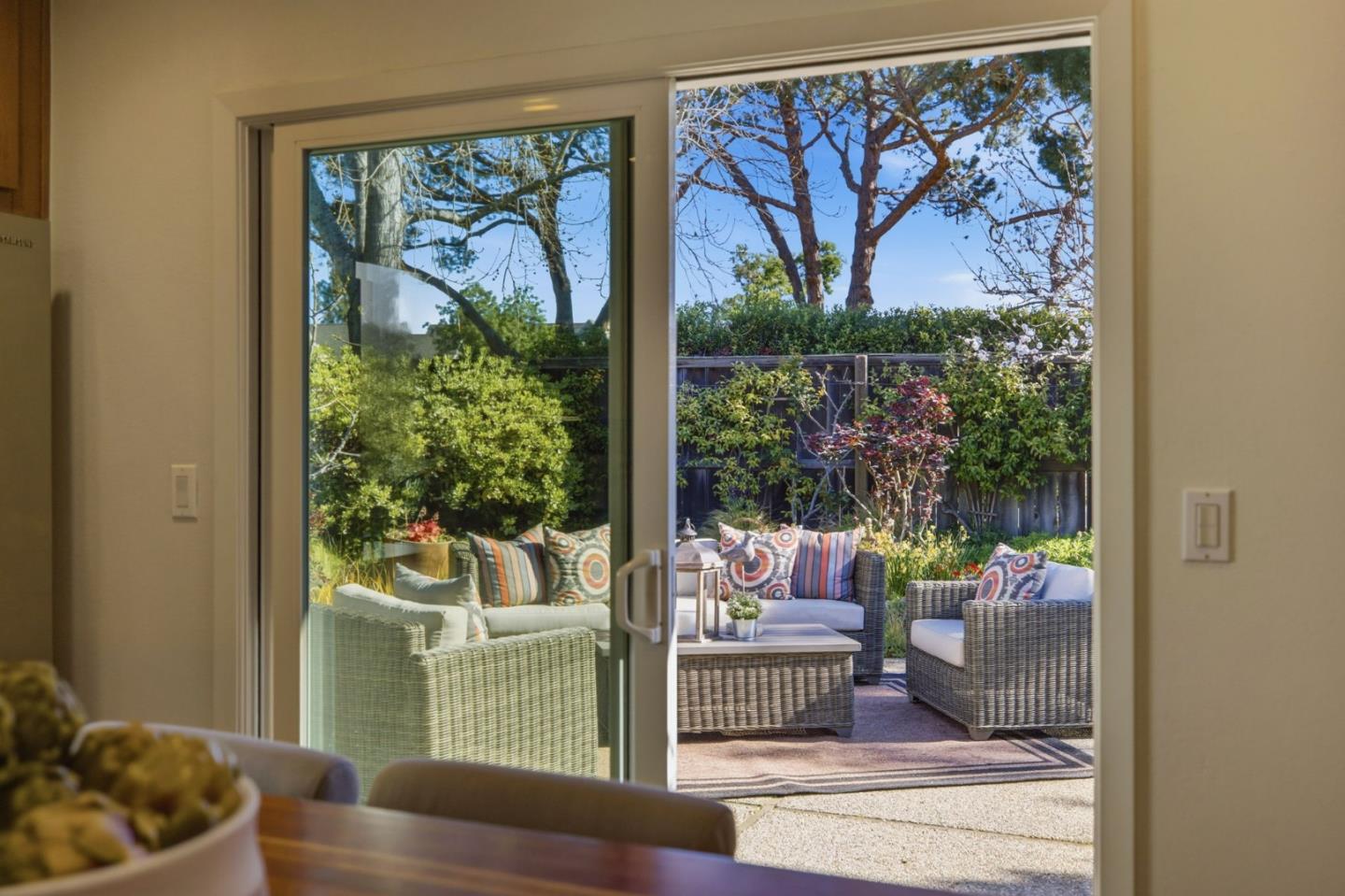 Detail Gallery Image 14 of 36 For 572 Seahorse Ln, Redwood Shores,  CA 94065 - 3 Beds | 2 Baths