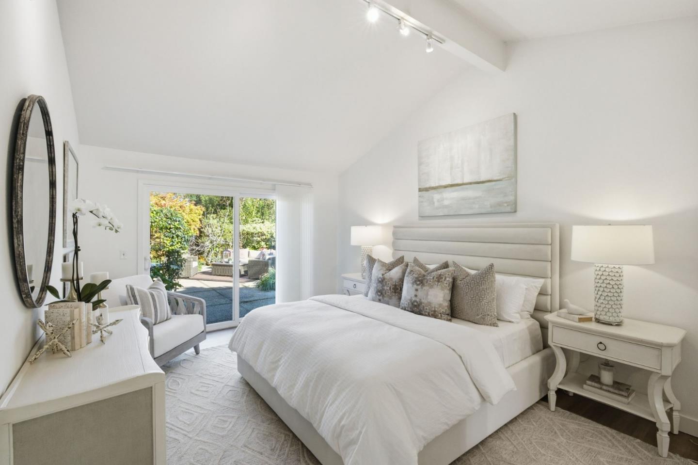 Detail Gallery Image 15 of 36 For 572 Seahorse Ln, Redwood Shores,  CA 94065 - 3 Beds | 2 Baths