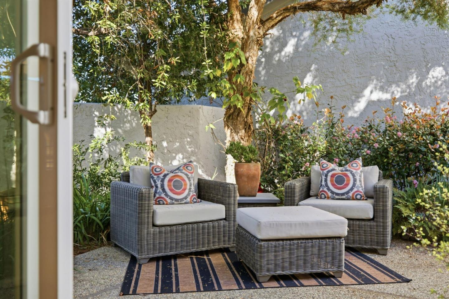 Detail Gallery Image 25 of 36 For 572 Seahorse Ln, Redwood Shores,  CA 94065 - 3 Beds | 2 Baths