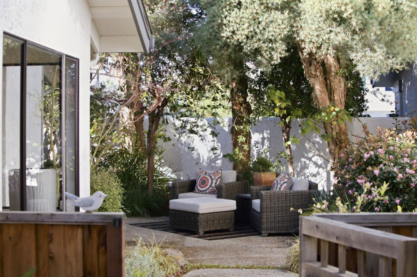 Detail Gallery Image 26 of 36 For 572 Seahorse Ln, Redwood Shores,  CA 94065 - 3 Beds | 2 Baths