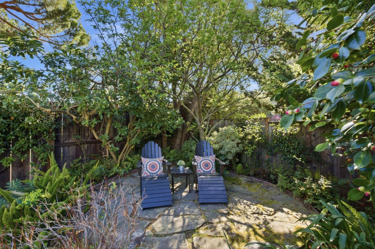 Detail Gallery Image 34 of 36 For 572 Seahorse Ln, Redwood Shores,  CA 94065 - 3 Beds | 2 Baths