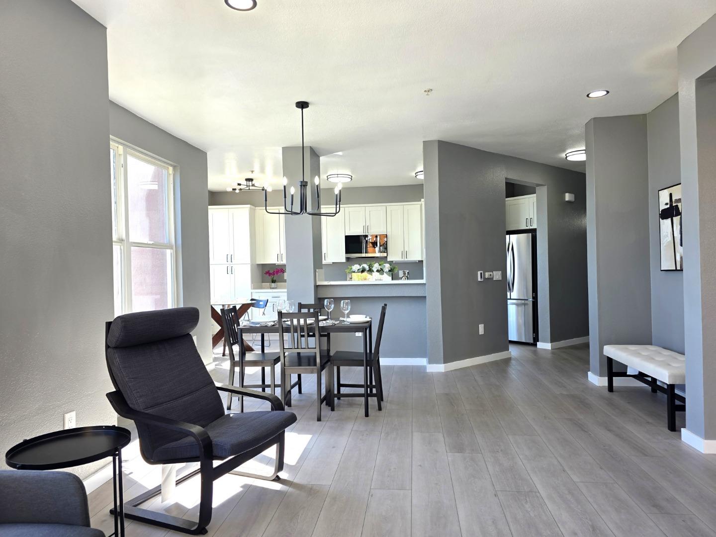 Detail Gallery Image 18 of 32 For 101 Crescent Way #2112,  San Francisco,  CA 94134 - 3 Beds | 2 Baths