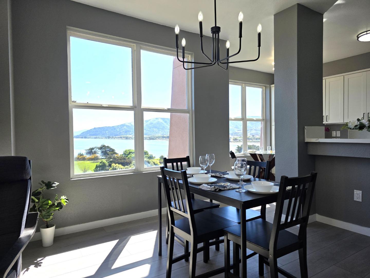 Detail Gallery Image 19 of 32 For 101 Crescent Way #2112,  San Francisco,  CA 94134 - 3 Beds | 2 Baths