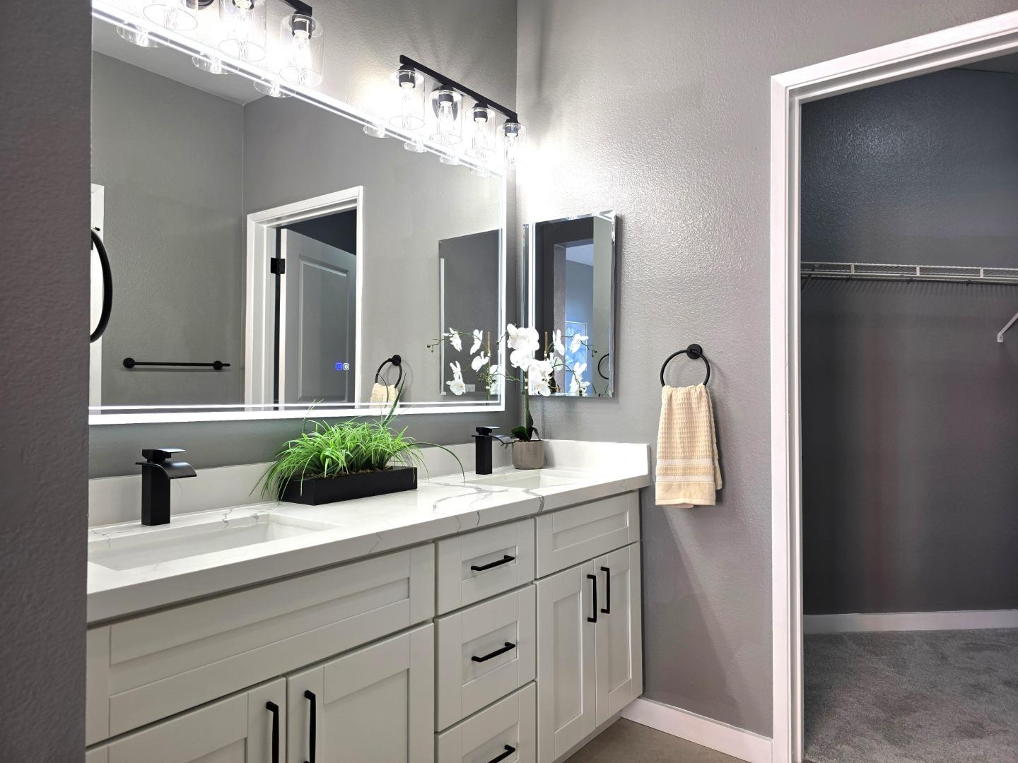 Detail Gallery Image 24 of 32 For 101 Crescent Way #2112,  San Francisco,  CA 94134 - 3 Beds | 2 Baths