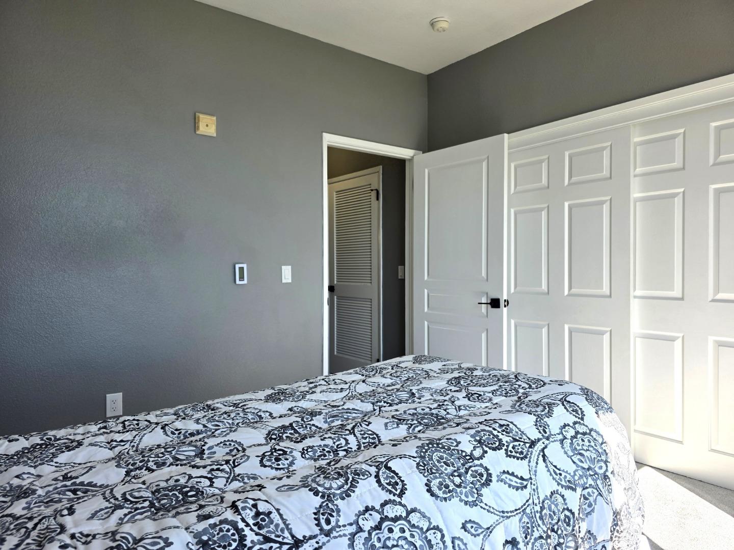 Detail Gallery Image 6 of 32 For 101 Crescent Way #2112,  San Francisco,  CA 94134 - 3 Beds | 2 Baths