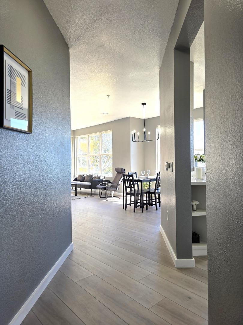 Detail Gallery Image 8 of 32 For 101 Crescent Way #2112,  San Francisco,  CA 94134 - 3 Beds | 2 Baths