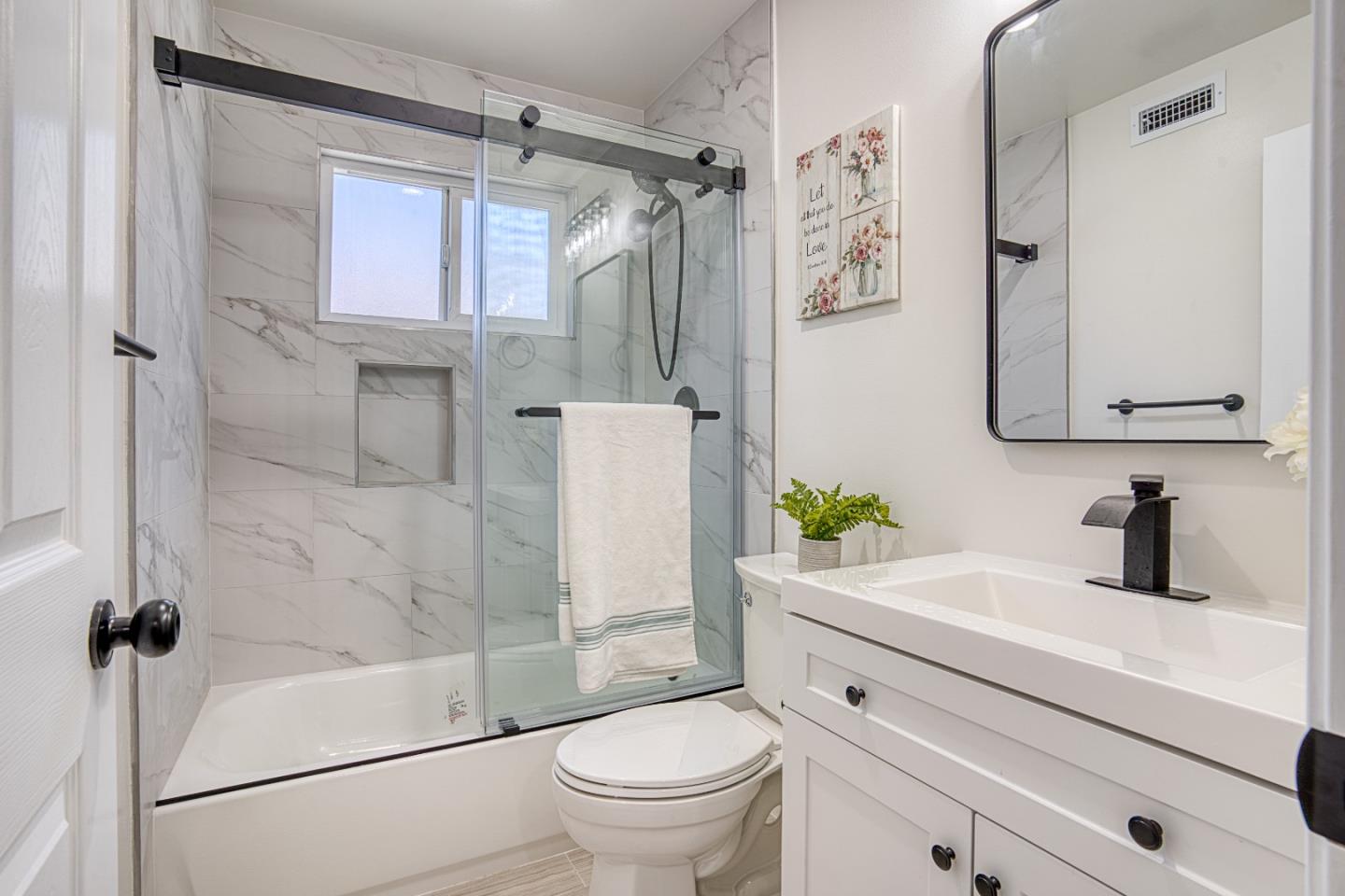 Detail Gallery Image 15 of 23 For 2710 Kelly St, Livermore,  CA 94551 - 3 Beds | 2 Baths