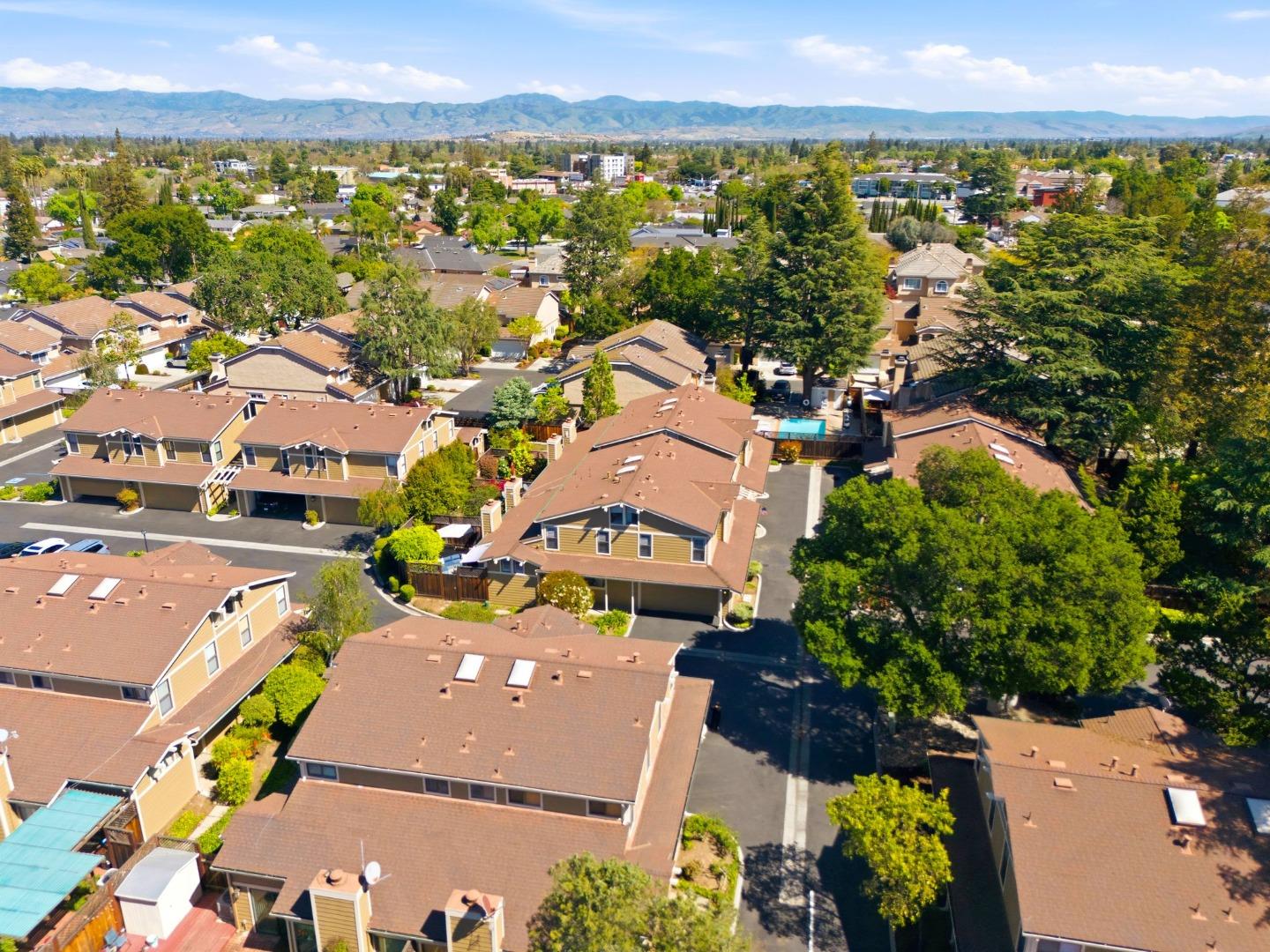 Detail Gallery Image 38 of 43 For 135 Redding Rd a,  Campbell,  CA 95008 - 2 Beds | 2/1 Baths