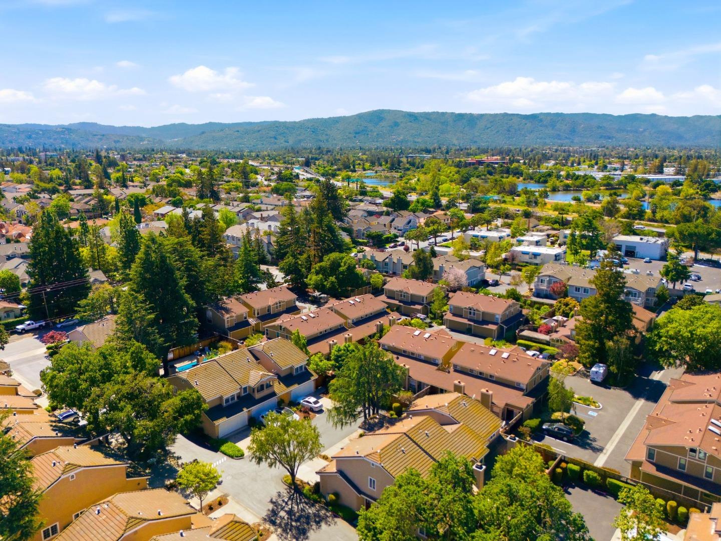 Detail Gallery Image 40 of 43 For 135 Redding Rd a,  Campbell,  CA 95008 - 2 Beds | 2/1 Baths