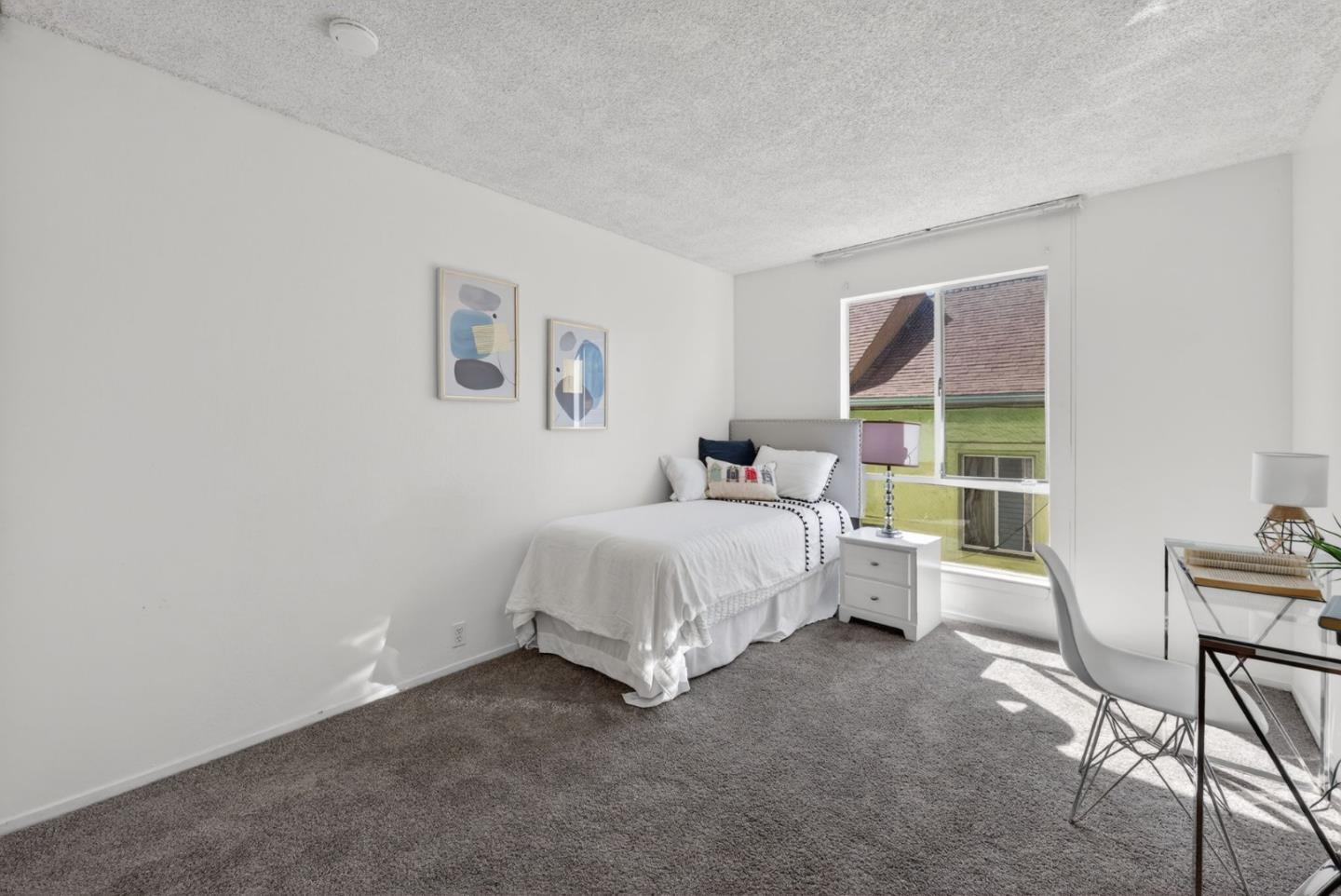 Detail Gallery Image 12 of 29 For 4099 Howe St #203,  Oakland,  CA 94611 - 2 Beds | 1 Baths