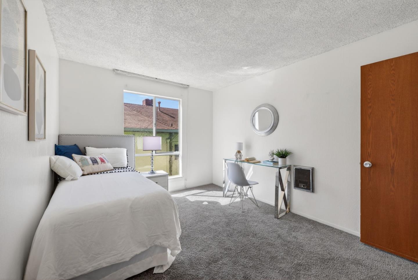 Detail Gallery Image 13 of 29 For 4099 Howe St #203,  Oakland,  CA 94611 - 2 Beds | 1 Baths