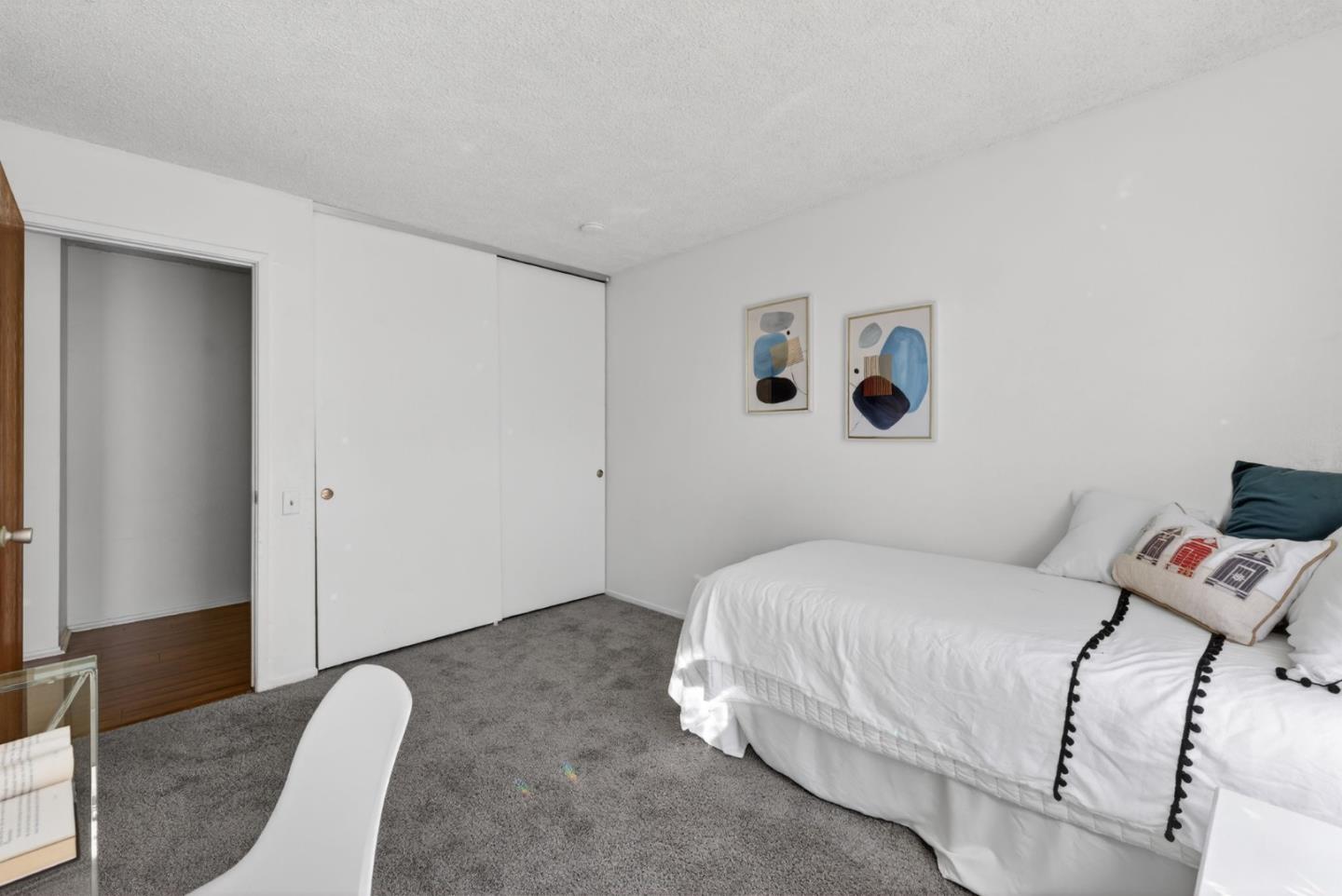 Detail Gallery Image 14 of 29 For 4099 Howe St #203,  Oakland,  CA 94611 - 2 Beds | 1 Baths