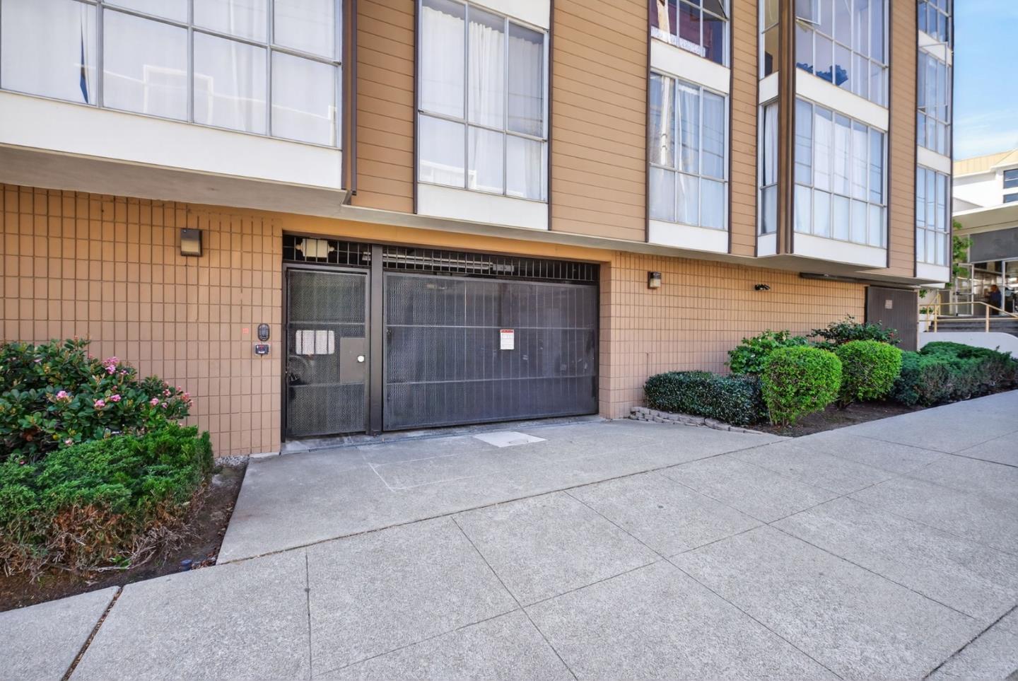 Detail Gallery Image 16 of 29 For 4099 Howe St #203,  Oakland,  CA 94611 - 2 Beds | 1 Baths