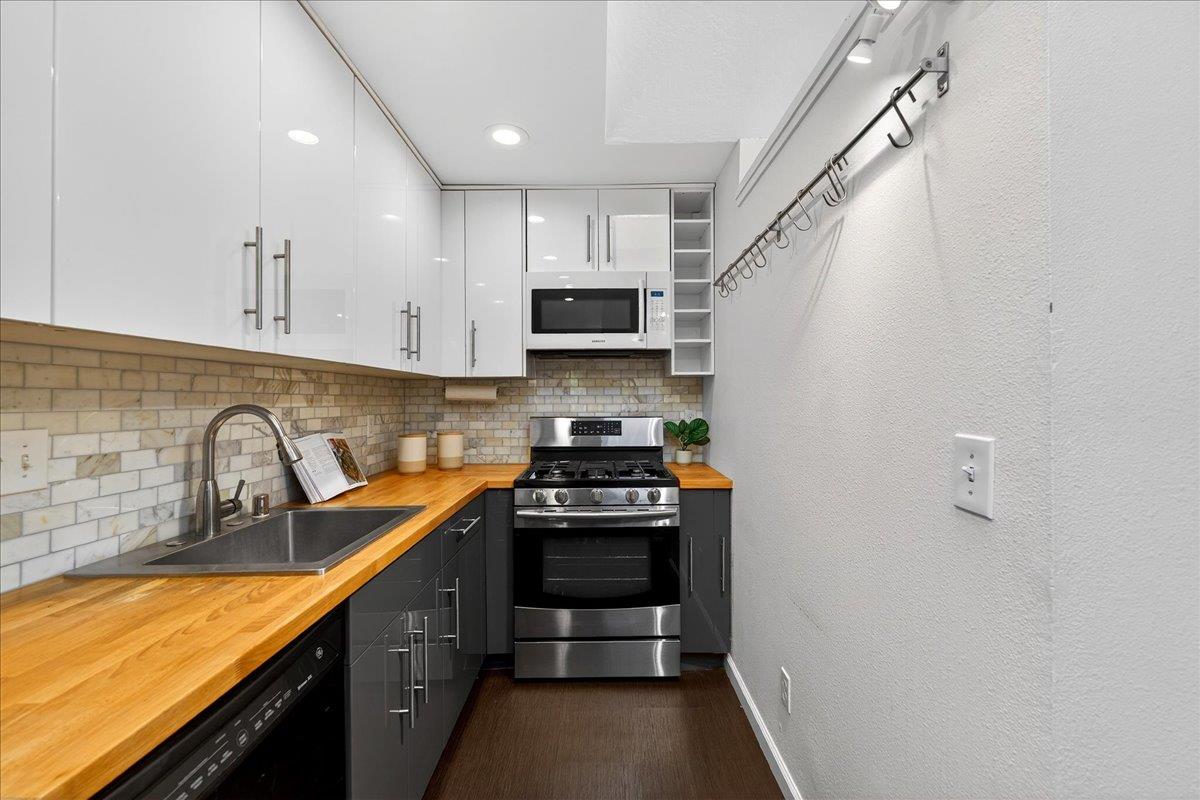 Detail Gallery Image 12 of 44 For 501 Sanger Way, San Jose,  CA 95125 - 3 Beds | 1 Baths