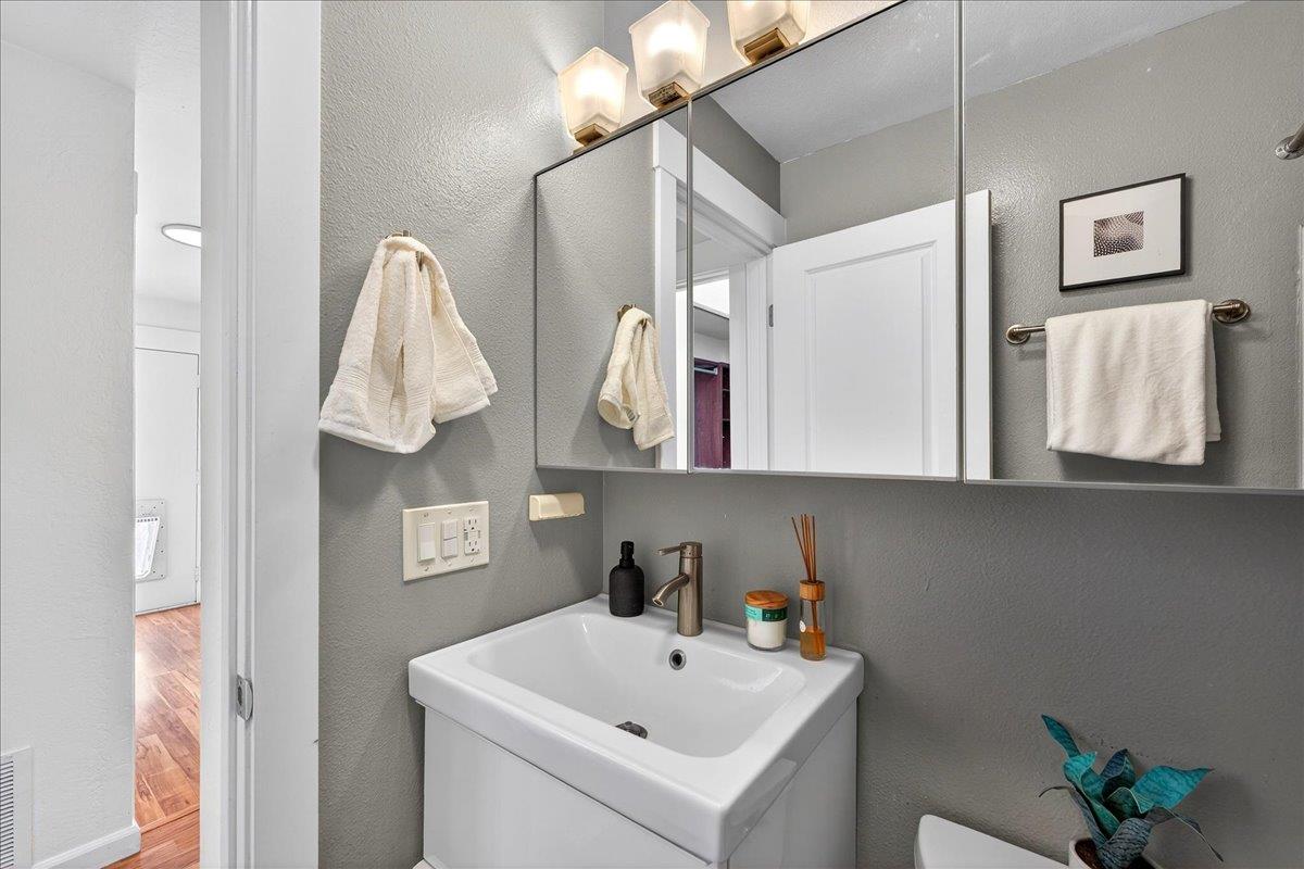 Detail Gallery Image 17 of 44 For 501 Sanger Way, San Jose,  CA 95125 - 3 Beds | 1 Baths