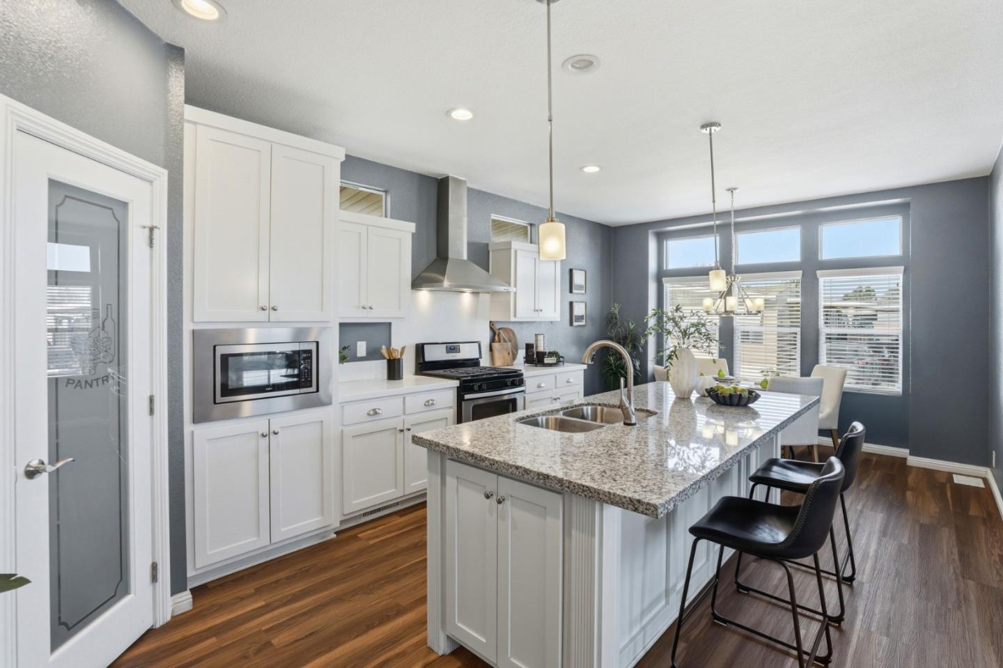 Detail Gallery Image 11 of 40 For 500 West 10th St #112,  Gilroy,  CA 95020 - 3 Beds | 2 Baths